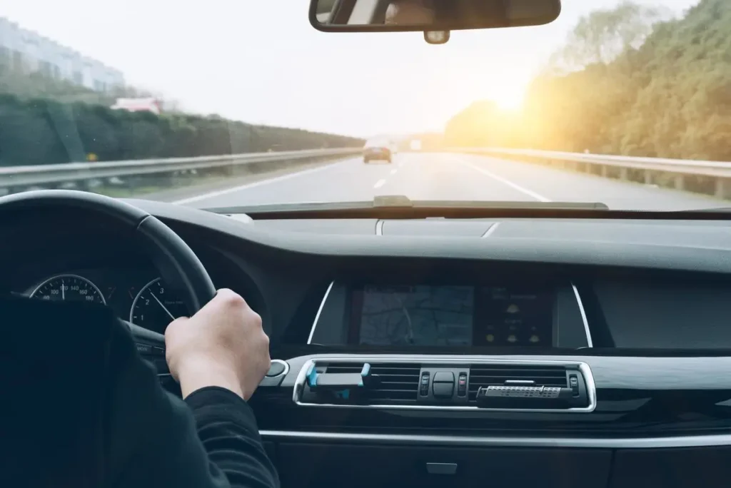 Bakımlı bir motorun iç aksamı ve mekanik parçaları