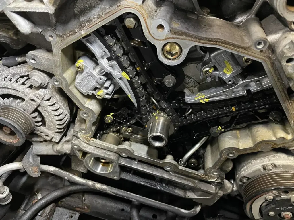 Benzinli V8 motor seçeneklerinin yapısı