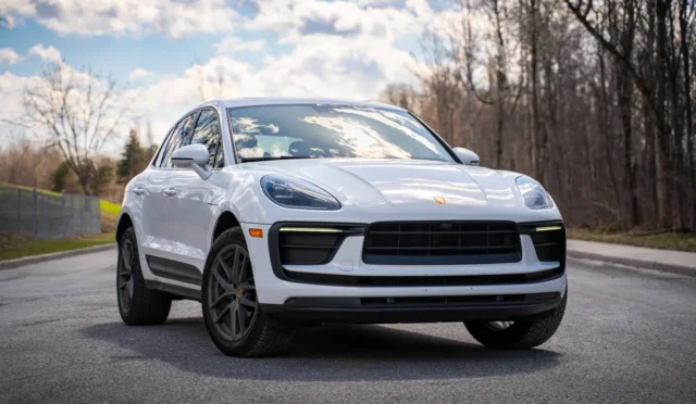 Porsche, Benzinli Macan ile Elektrikli Dönüşümü Dengeliyor